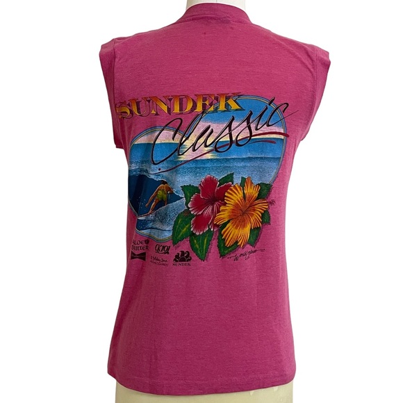 Vintage Tops - VINTAGE SUNDEK SURF CLASSIC ‘83 Womens Pink Sleeveless T-Shirt Size Small